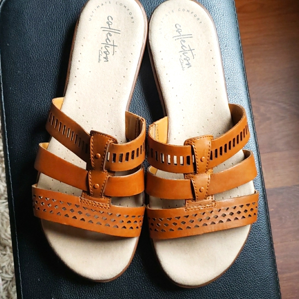 Clarks collection camel sandals 7.5